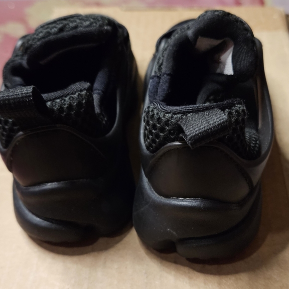 Nike Presto(NWT) - Picture 2 of 7